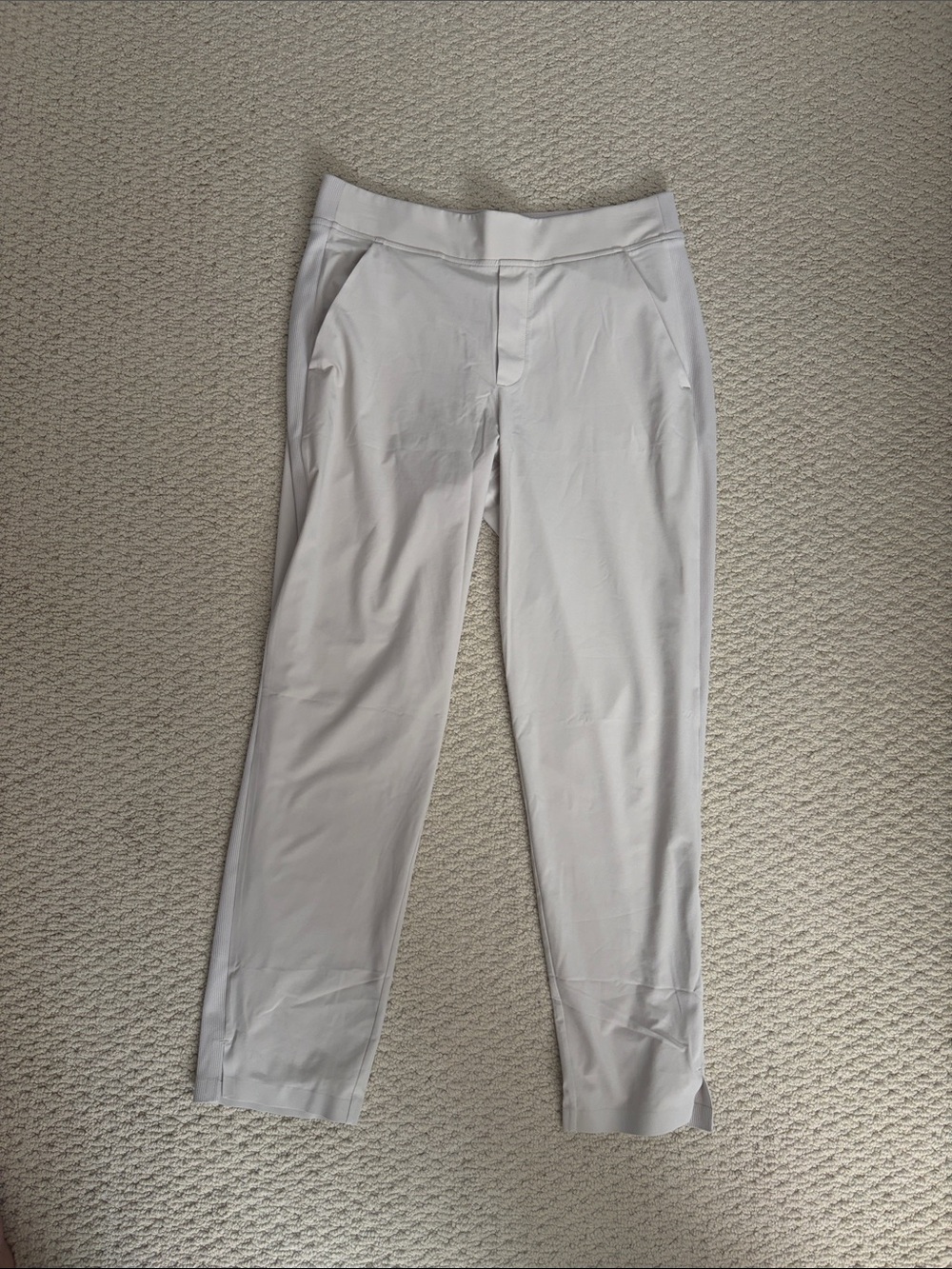 Athleta Brooklyn beige abalone Ankle Pant size 8